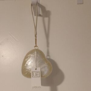 COPY - Urban Expressions Pearl Heart Keychain